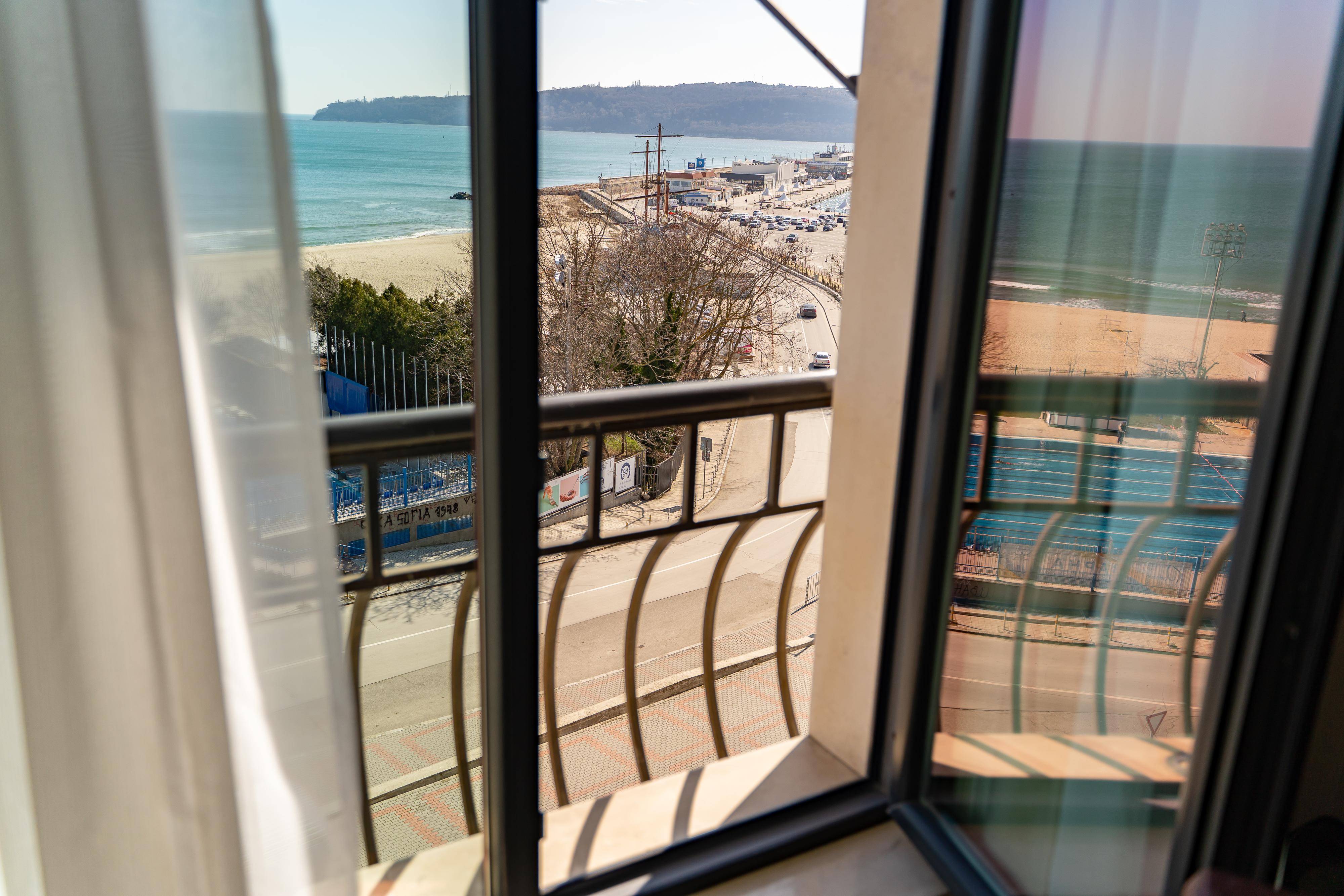 Panorama Hotel - Free Ev Charging Station Varna Exterior photo